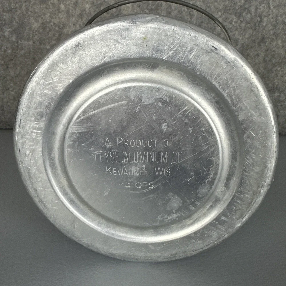 Vintage LEYSE Priscilla Ware Aluminum Co. 4 Quart / 1 Gallon Milk Can 2834